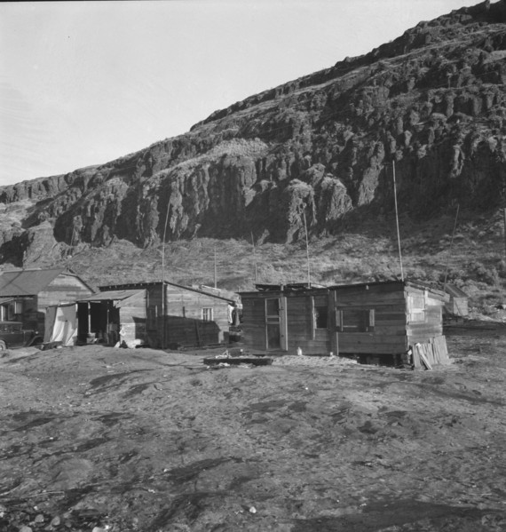 Yakima Indian village, on the Columbia River..., Celilo, Wasco County, Oregon, 1939. Creator: Dorothea Lange.