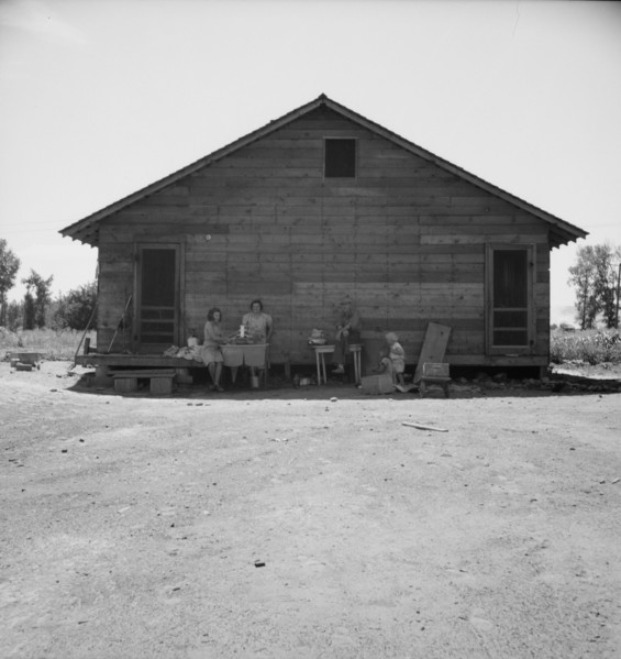 Home of family living in Sumac Park, shacktown community outside of Yakima, Washington, 1939. Creator: Dorothea Lange.