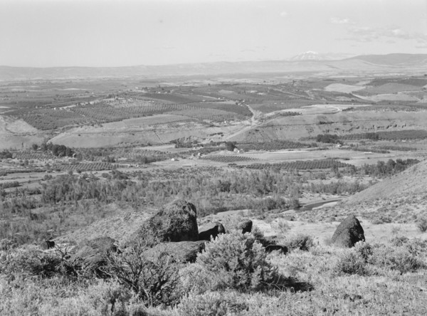 Possibly: Looking down on part of the Valley, approximately six miles from Yakima, Washington, 1939. Creator: Dorothea Lange.
