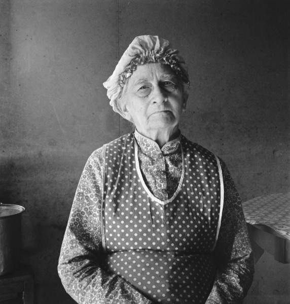 Soper grandmother, who lives with family, FSA borrower, Willow Creek area, Oregon, 1939. Creator: Dorothea Lange.