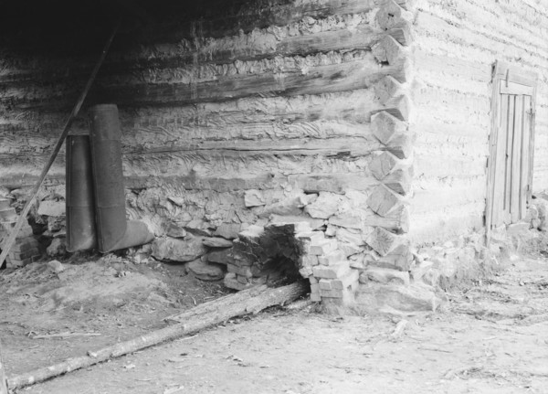 Construction detail of tobacco barn showing method of firing.