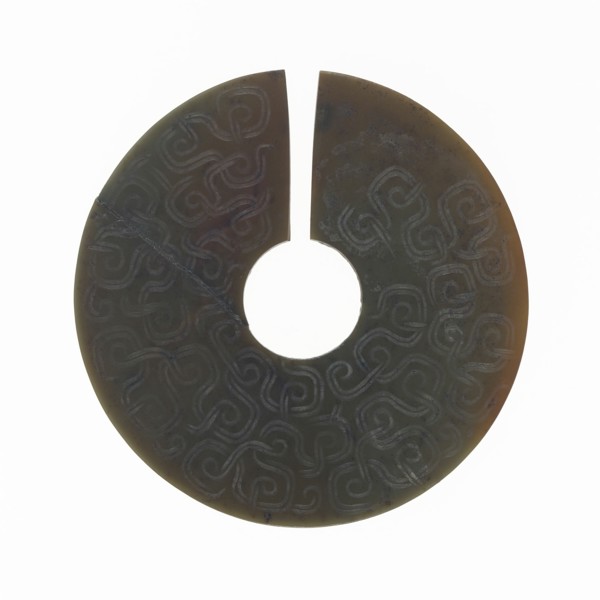 Slit Disc (jue), Eastern Zhou period, 7th century B.C.