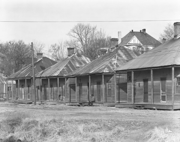 Negro houses. Vicksburg, Mississippi.