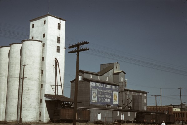 Grain elevators, Caldwell, Idaho, 1941. Creator: Russell Lee.