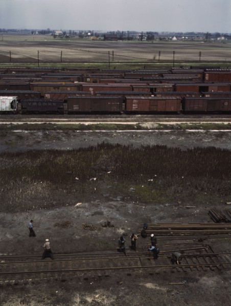 Section crew at work on the track, C. M. St. P. & P. R.R., Bensenville, Ill., 1943. Creator: Jack Delano.