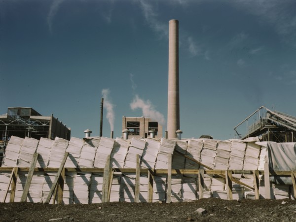 Southland Paper mill, Kraft (chemical) pulp used in making newsprint, Lufkin, Texas, 1943. Creator: John Vachon.