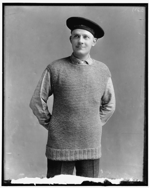 Red Cross, between 1910 and 1920.