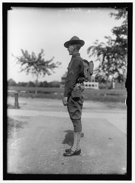Field Artillery, between 1910 and 1917. US army personnel.
