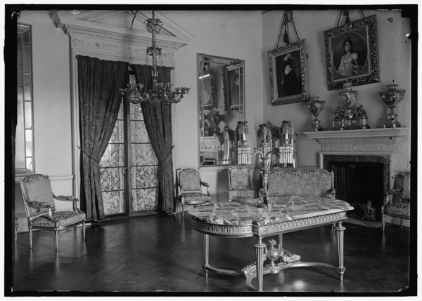 Monticello - parlor, between 1914 and 1918.