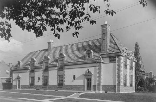 Residence at 1700 East 7th Avenue, Denver, Colorado, J. B. Benedict, architect, 1923.