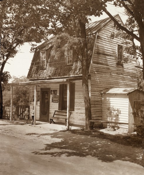 Mrs. Ellis Store, Falmouth, Stafford County, Virginia., between 1927 and 1929. Creator: Frances Benjamin Johnston.