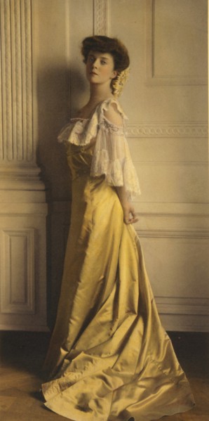 Alice Roosevelt Longworth, full-length portrait, standing, facing left, 1903. Creator: Frances Benjamin Johnston.