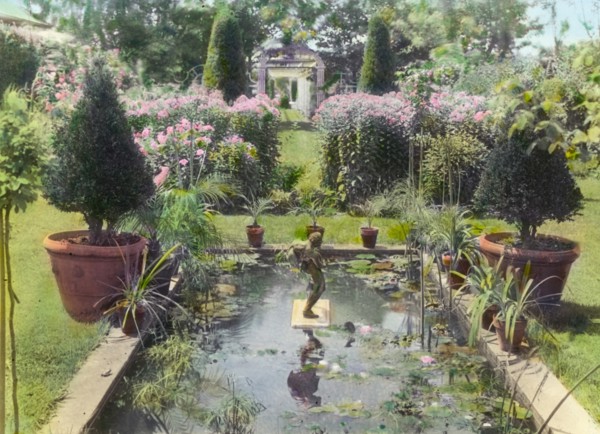 The Fens, Lorenzo Easton Woodhouse house, Huntting Lane, East Hampton, New York, 1914. Creator: Frances Benjamin Johnston.