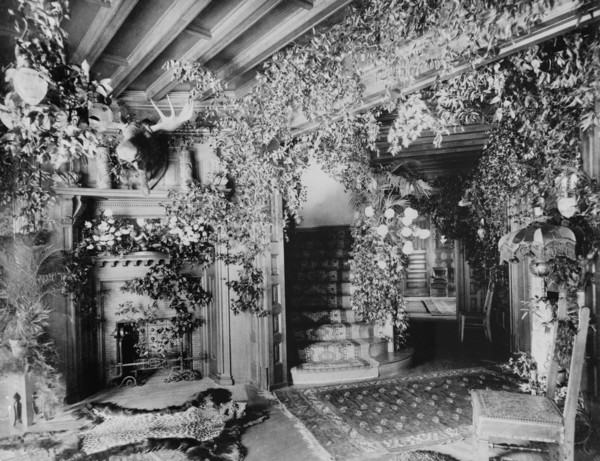 Whittemore House, between 1890 and 1920. Creator: Frances Benjamin Johnston.