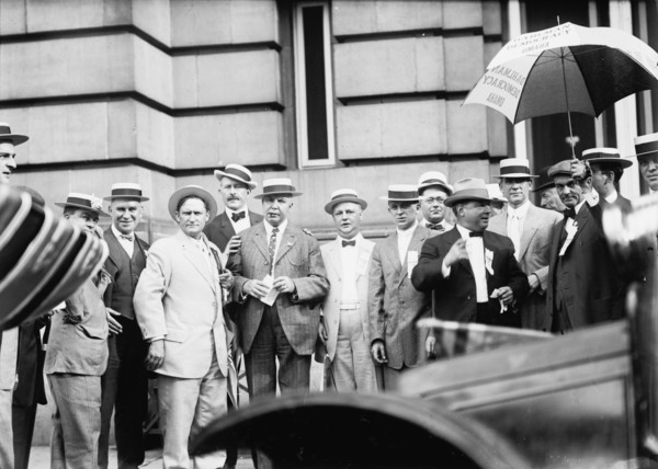 Dahlman Democratic Club of Omaha - Democratic National Convention, 1912. Creator: Harris & Ewing.