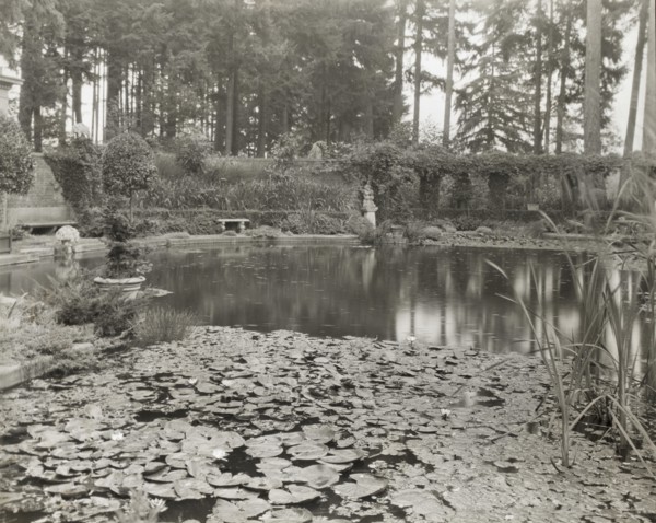 Thornewood, Chester Thorne house, Lakewood, Washington, 1923. Creator: Frances Benjamin Johnston.