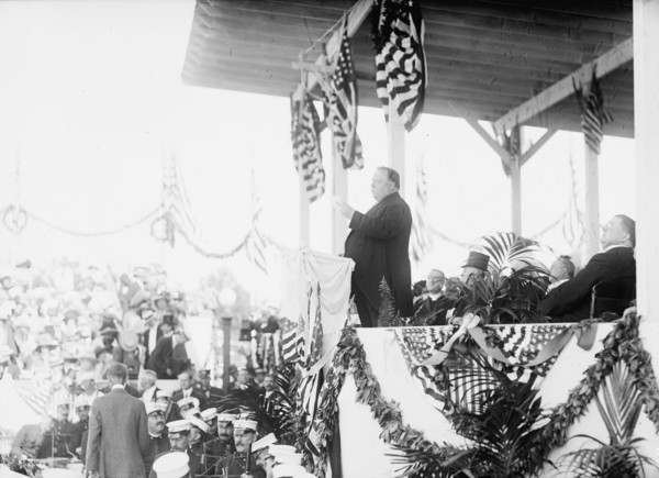 Columbus Memorial - President Taft Speaking, 1912. Creator: Harris & Ewing.