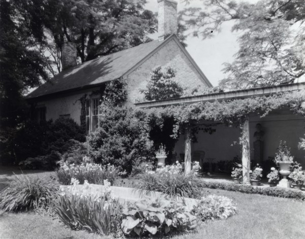 Chatham, Colonel Daniel Bradford Devore house, 120 Chatham Lane, Fredericksburg, Virginia, 1927. Creator: Frances Benjamin Johnston.