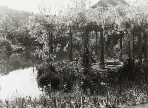 Laurelton Hall, Louis Tiffany Foundation, Laurel Hollow, Cold Spring Harbor, New York, c1918. Creator: Frances Benjamin Johnston.