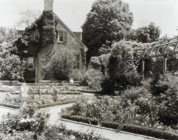 York Hall, Captain George Preston Blow house, Route 1005 and Main Street, Yorktown, Virginia, 1929 Creator: Frances Benjamin Johnston.