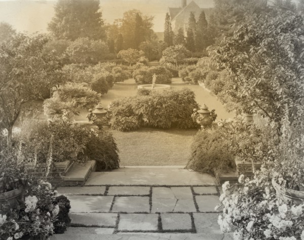 Planting Fields William Robertson Coe house, 1395 Planting Fields Road, Oyster Bay, New York, 1926 Creator: Frances Benjamin Johnston.
