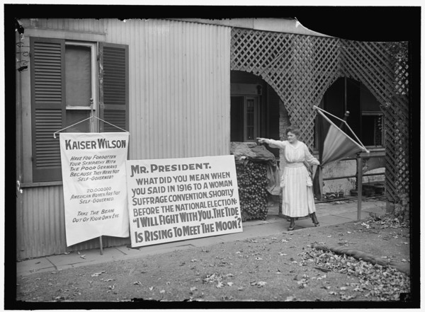Woman suffrage banners, between 1916 and 1918. Creator: Harris & Ewing.