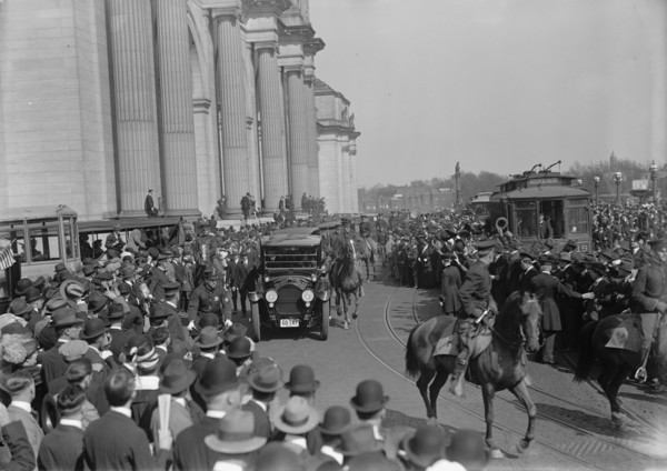 British Commission To U.S - Arrival At Union Station; General Views, 1917.