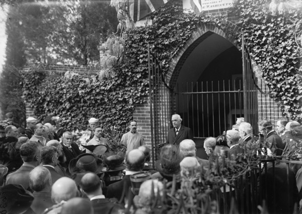 British Commission To U.S. - Balfour, Etc., at Mount Vernon, 1917. Allied Commission For Other... Creator: Harris & Ewing.
