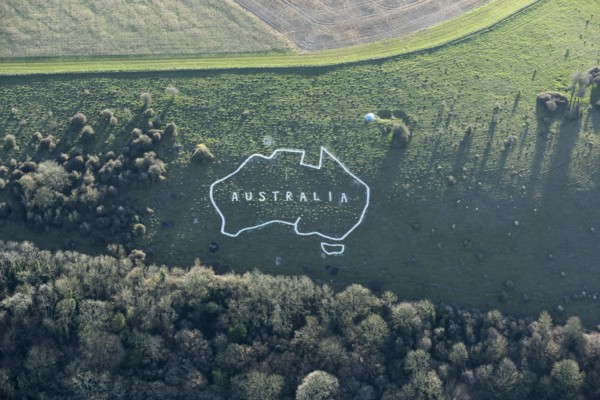 Outline chalk map of Australia, Wiltshire, 2019. Creator: Damian Grady.