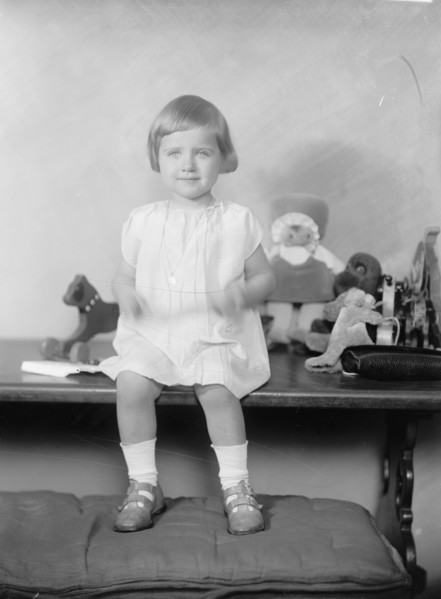 Dietrich, Rhoda - Portrait, 1933.