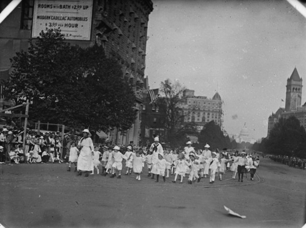 Draft Parade - Children, 1917.