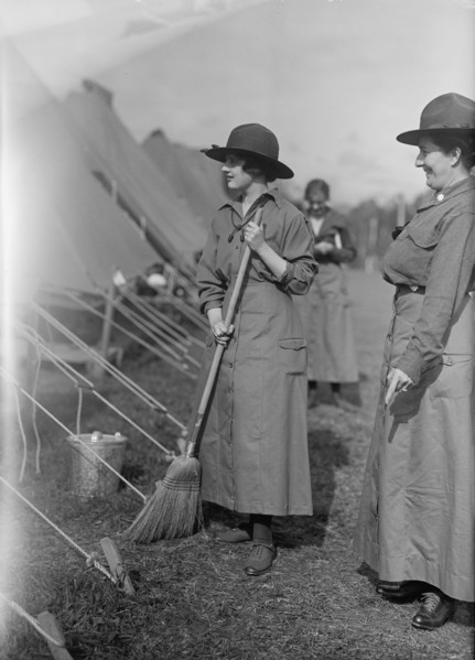 Woman's National Service School, Under Woman's Section, Navy League, Miss Moore, 1916.