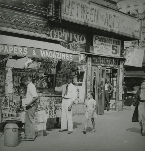 Harlem newspaper stand, 1939.