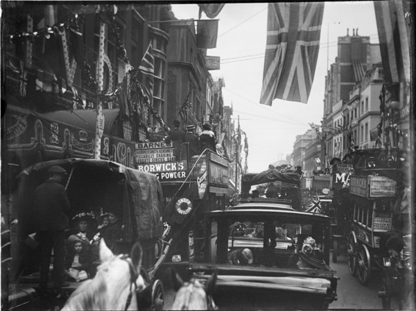Strand, Strand, City of Westminster, London, 1911. Creator: Katherine Jean Macfee.