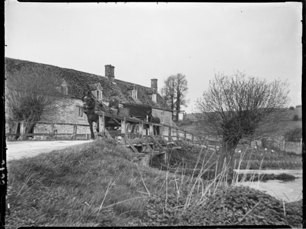 The Swan Inn, Swinbrook, Swinbrook and Widford, West Oxfordshire, Oxfordshire, 1924. Creator: Katherine Jean Macfee.