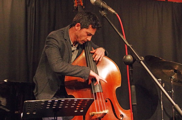 Mikele Montolli, Alessio Menconi, Nigel Price Quartet, Verdict Jazz Club, Brighton, E. Sussex, 2022. Creator: Brian O'Connor.