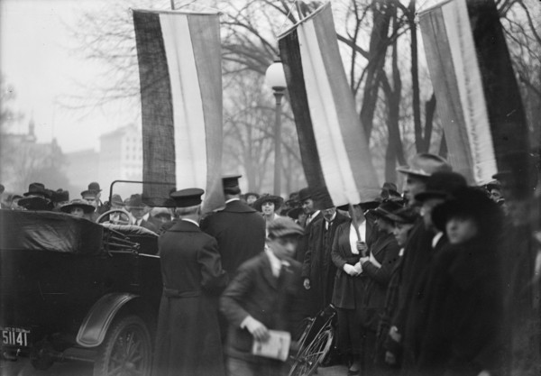 Woman Suffrage - Pickets, 1917. Creator: Harris & Ewing.