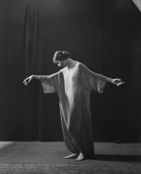 Block, Stella, Miss, 1919 or 1920. Creator: Arnold Genthe.