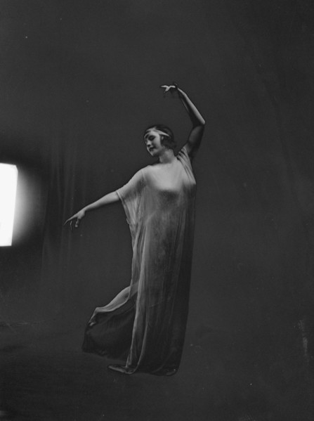 Hurlbert, Jack, Miss, 1922 May 22. Creator: Arnold Genthe.