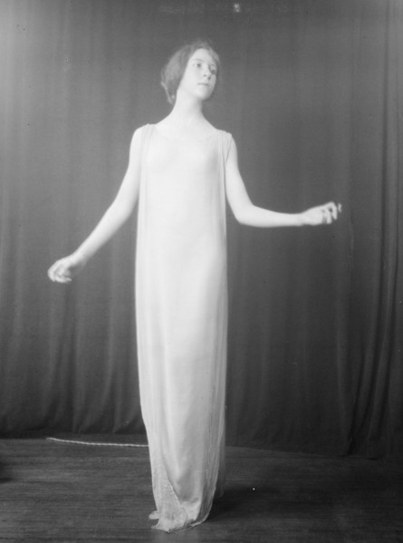 O'Malley, Ruth Power, 1922 June 3. Creator: Arnold Genthe.