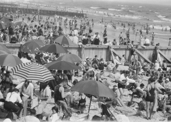 New York City views, Long Beach, 1927 Creator: Arnold Genthe.