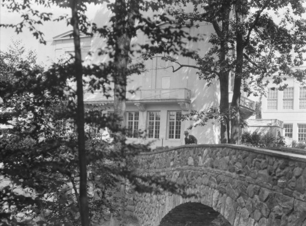 Vanderlip, Frank A., house and school, 1918 Creator: Arnold Genthe.