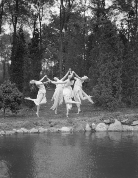 Marion Morgan dancers, between 1914 and 1927. Creator: Arnold Genthe.