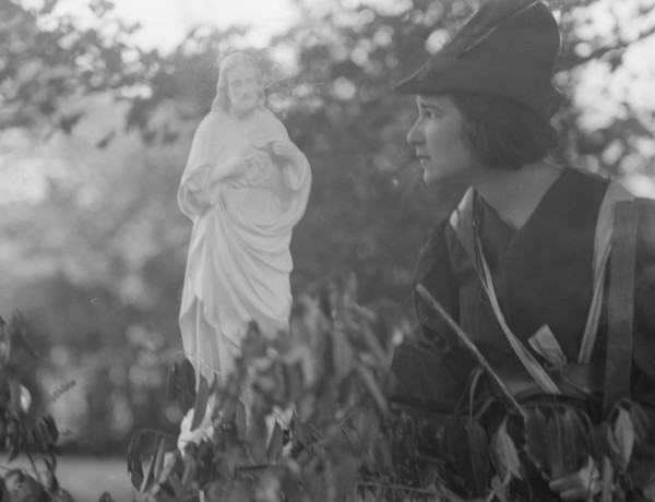 Theatrical performance at Dongan Hall, 1921 May 27. Creator: Arnold Genthe.
