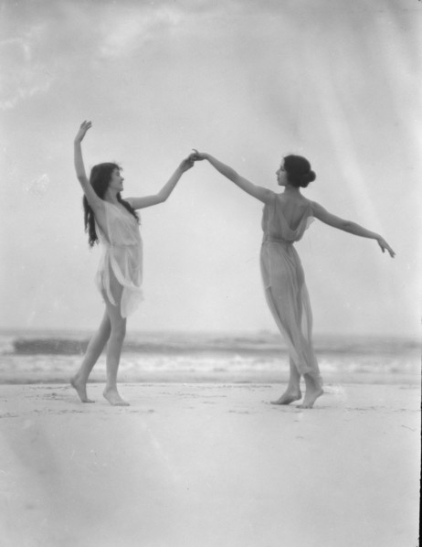 Severn, Margaret, Miss, and an unidentified dancer, 1923 Creator: Arnold Genthe.