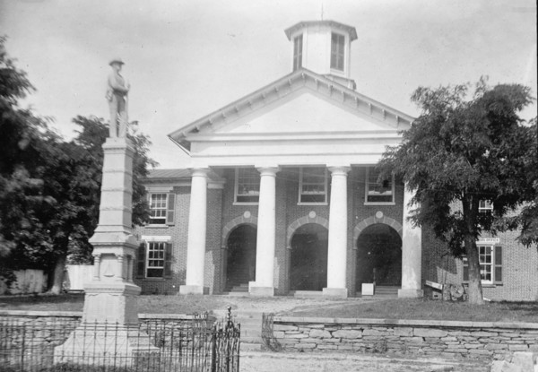 Feud - Scenes in Virginia Mountain Town at Trial After Feud, 1912. Creator: Harris & Ewing.