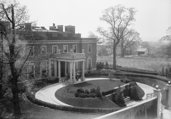 French Commission To U.S. - Residence of Henry White, Loaned To Commission, 1917. Creator: Harris & Ewing.