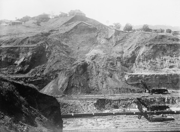 Panama Canal, 1913. Creator: Harris & Ewing.