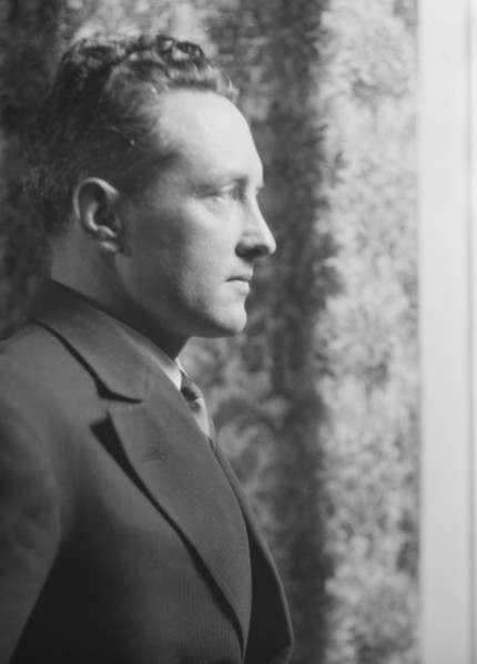 Byrd, Richard Evelyn, Commander, portrait photograph, 1928 May 9. Creator: Arnold Genthe.
