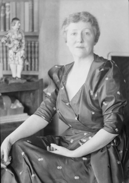 Alanson, Bertram, Mrs., portrait photograph, between 1927 and 1937. Creator: Arnold Genthe.